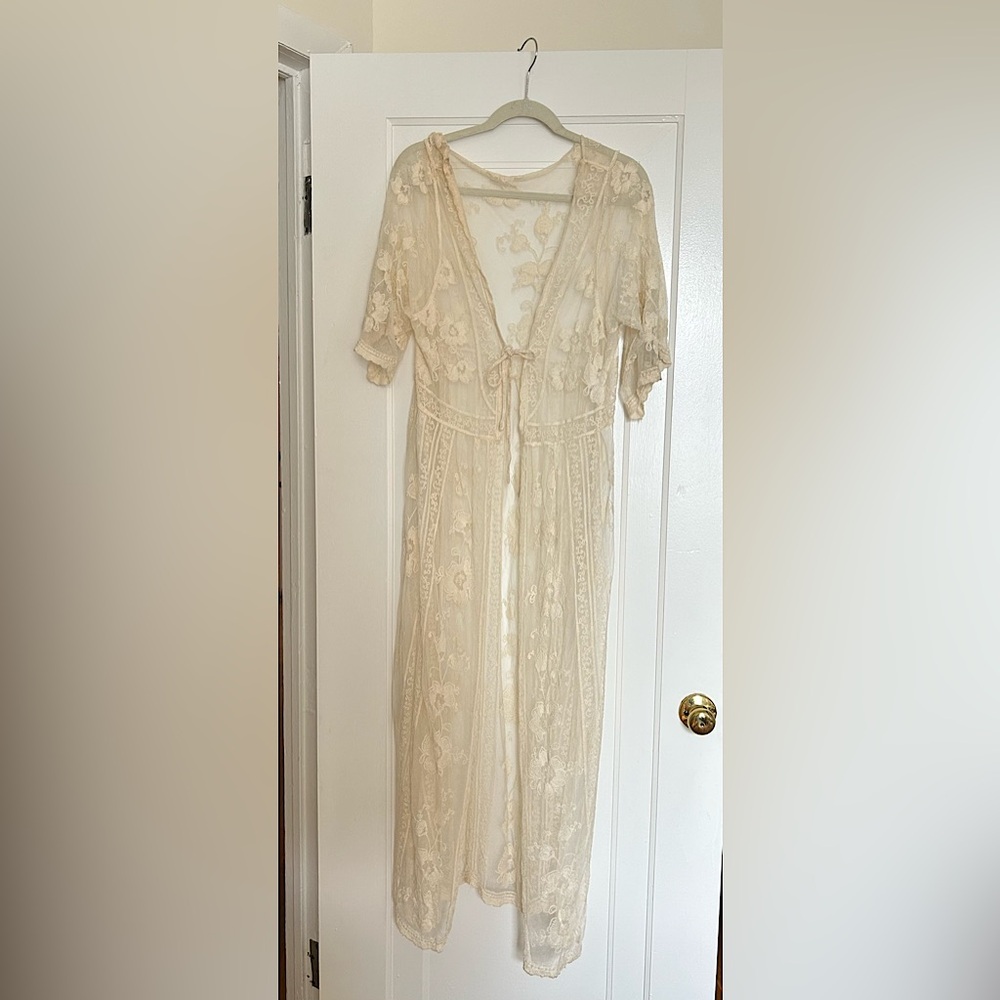 Vintage Ivory Lace Duster Cover Up Medium